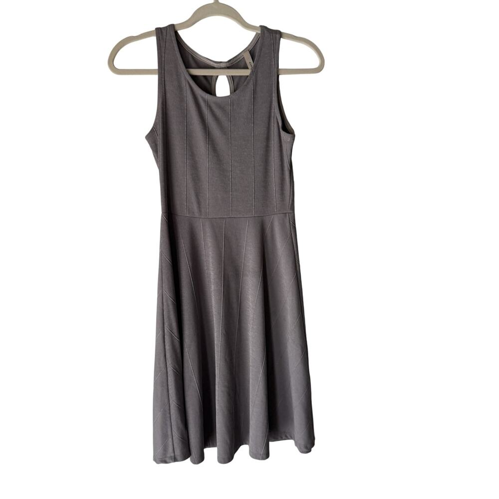 Gilli Dress Womens Medium Gray Sleeveless Fit and Flare Keyhole Back Made USA